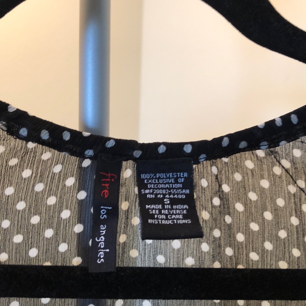 Small polka dot cap sleeve top - Picture 2 of 2